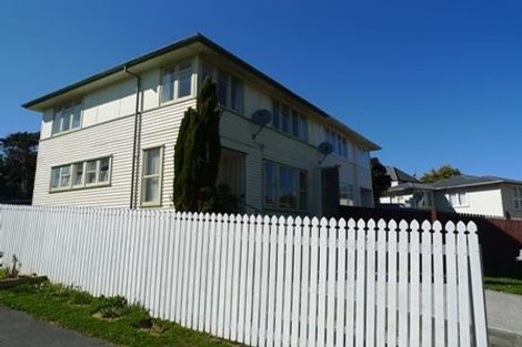 Photo of property in 8 Takatimu Way, Johnsonville, Wellington, 6037