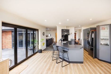 Photo of property in 17 Daniel Place, Kelvin Grove, Palmerston North, 4414