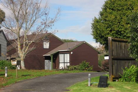 Photo of property in 19b Deodar Place, Totara Heights, Auckland, 2105