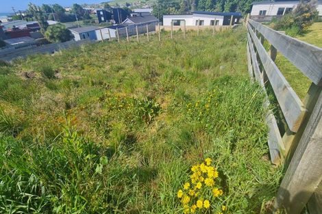 Photo of property in 16 Morton Street, Edendale, 9825