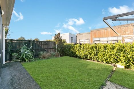 Photo of property in 8 Troop Road, Papakura, 2110