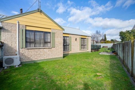 Photo of property in 10 Broadbelt Grove, Levin, 5510