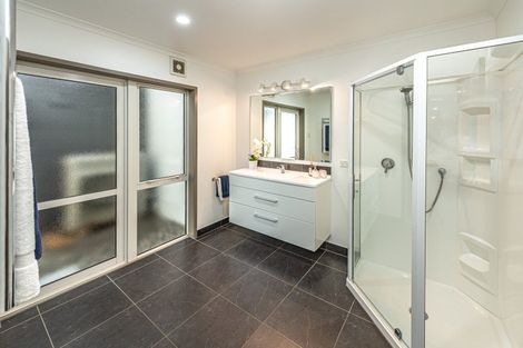 Photo of property in 8 Akepiro Place, Tawhero, Whanganui, 4501