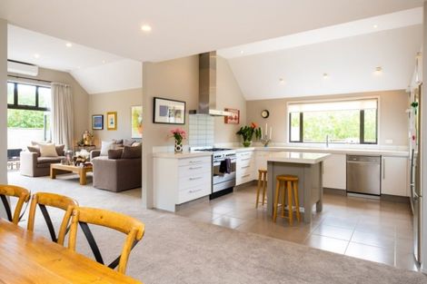 Photo of property in 64 Greenwood Road, Havelock North, 4130