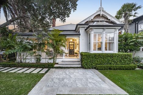 Photo of property in 215 Jervois Road, Herne Bay, Auckland, 1011