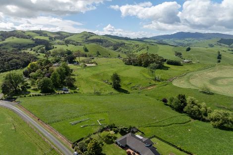 Photo of property in 70 Tirohanga Road, Rotoorangi, Cambridge, 3495