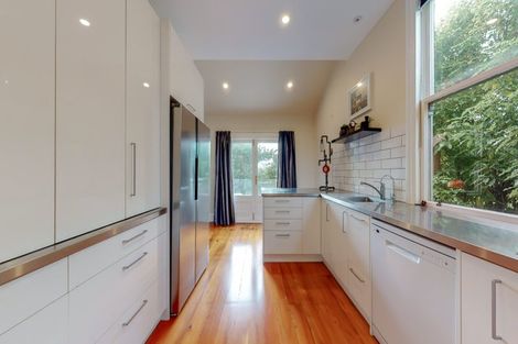 Photo of property in 16 Hall Street, Newtown, Wellington, 6021
