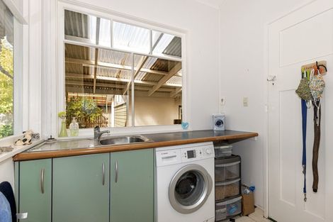 Photo of property in 11 Haronga Road, Inner Kaiti, Gisborne, 4010