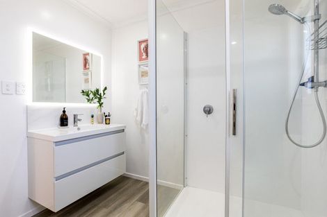 Photo of property in 26 Sombrero View, Ascot Park, Porirua, 5024