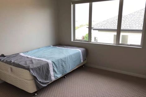 Photo of property in 10 Travis View Drive, Fairview Heights, Auckland, 0632