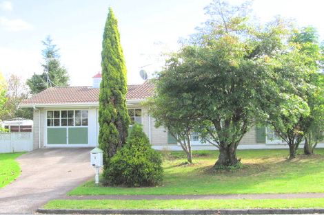 Photo of property in 2 Tyrian Close, Half Moon Bay, Auckland, 2012