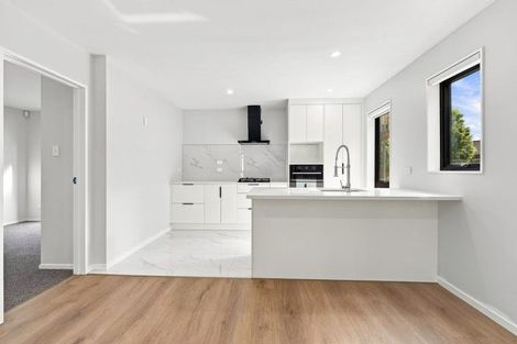 Photo of property in 13 Tower Hill, Stanmore Bay, Whangaparaoa, 0930