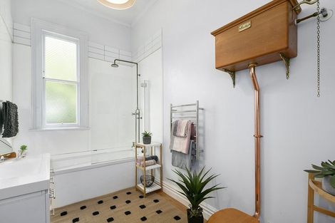 Photo of property in 14 Allandale Road, Saint Clair, Dunedin, 9012