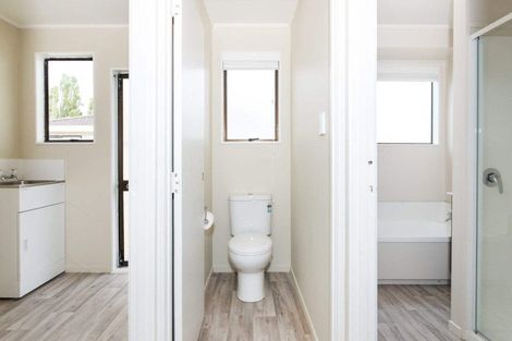 Photo of property in 1/229 Waitemata Drive, Ranui, Auckland, 0612