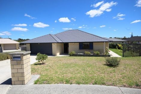 Photo of property in 8 Sea Dune Place, Ruakaka, 0116