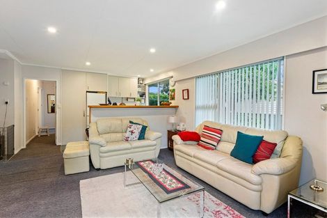 Photo of property in 35 Pehi Kupa Street, Waikanae, 5036