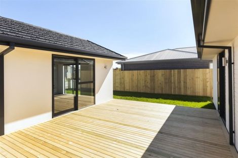 Photo of property in 5 Ciaran Close, Broomfield, Christchurch, 8042