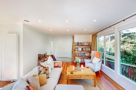 Photo of property in 26 Doris Gordon Crescent, Crofton Downs, Wellington, 6035