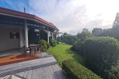 Photo of property in 4 Savoy Road, Orewa, 0931