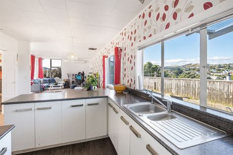 Photo of property in 54 Bassett Road, Johnsonville, Wellington, 6037