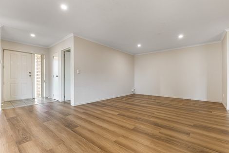 Photo of property in 3 Reefton Place, Flat Bush, Auckland, 2019