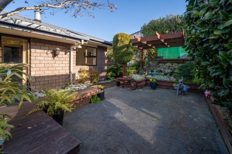 Photo of property in 2 D'urville Rise, Richmond, 7020