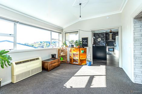 Photo of property in 17 Nelson Terrace, Seaview, Timaru, 7910