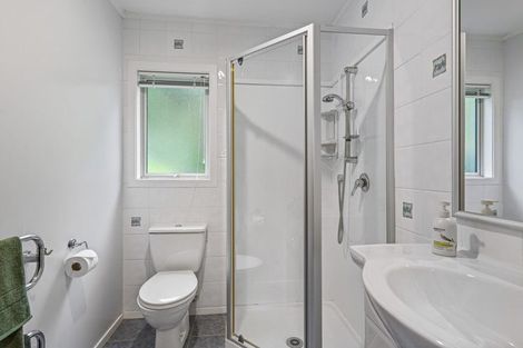 Photo of property in 1082 Sandspit Road, Sandspit, Warkworth, 0982