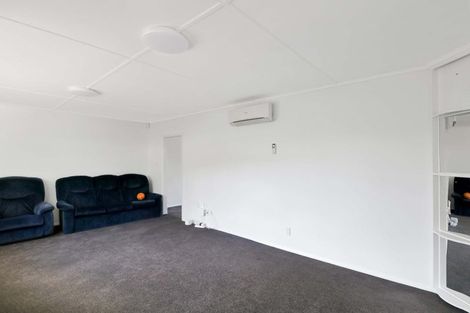 Photo of property in 2/39 Tararua Street, Trentham, Upper Hutt, 5018