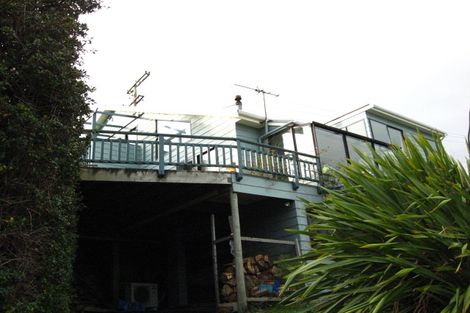 Photo of property in 1 Bayne Terrace, Macandrew Bay, Dunedin, 9014