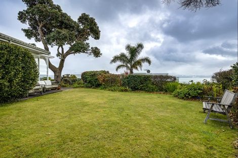 Photo of property in 130 Thompson Road, Bluff Hill, Napier, 4110