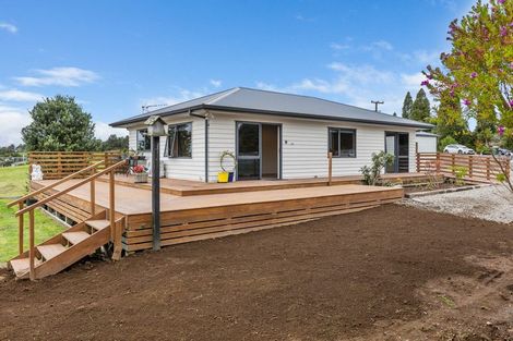 Photo of property in 21b Heta Road, Highlands Park, New Plymouth, 4312