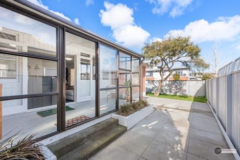 Photo of property in 58 Wai-iti Crescent, Woburn, Lower Hutt, 5010
