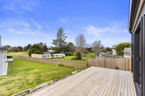 Photo of property in 4 Lynette Place, Pauanui, 3579