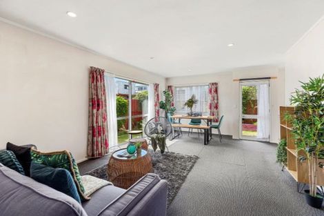 Photo of property in 3/61 Main Road, Titahi Bay, Porirua, 5022