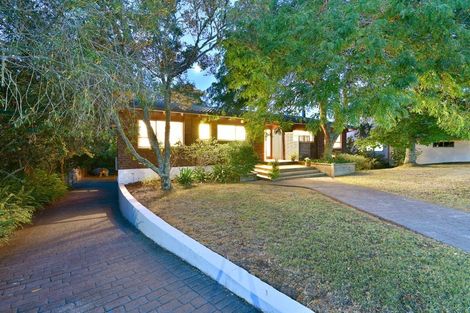 Photo of property in 1/4 John Dee Crescent, Red Beach, 0932