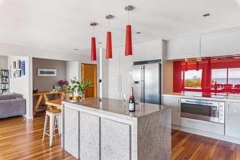 Photo of property in 100 The Esplanade, Raumati South, Paraparaumu, 5032