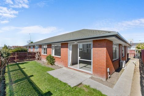 Photo of property in 2/23 Division Street, Riccarton, Christchurch, 8041
