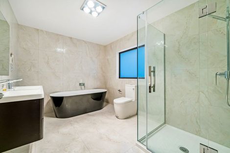 Photo of property in 24 Mettam Drive, Swanson, Auckland, 0614