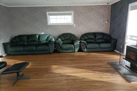 Photo of property in 5 Sutton Crescent, Papatoetoe, Auckland, 2025