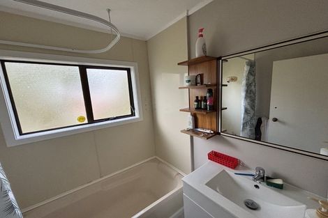 Photo of property in 26 Bellona Place, Cannons Creek, Porirua, 5024