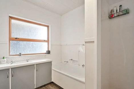 Photo of property in 147 Flaxmere Avenue, Flaxmere, Hastings, 4120