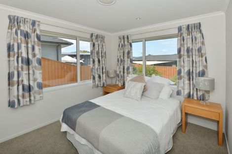 Photo of property in 11 Stace Hopper Drive, One Tree Point, 0118