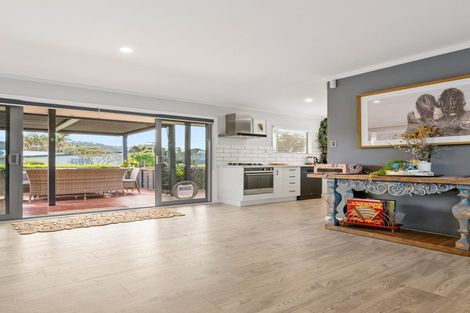 Photo of property in 10 Hillview Road, Waihi Beach, 3611