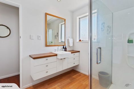 Photo of property in 8 Ensors Place, Waikuku Beach, 7402