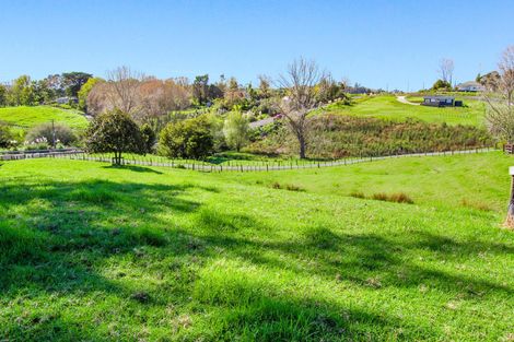 Photo of property in 82 Settlement Road, Kaiwaka, 0573