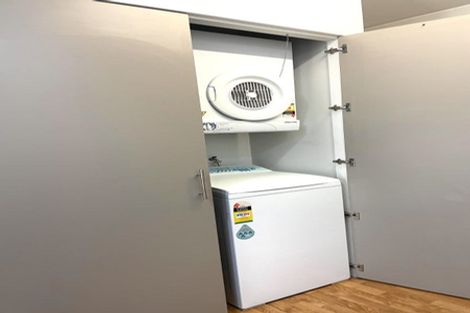 Photo of property in Budget Car Rental, 2/81 Ghuznee Street, Te Aro, Wellington, 6011