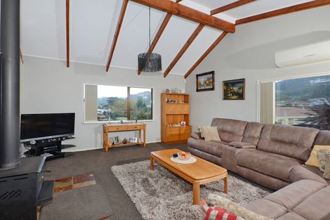 Photo of property in 2b Carr Street, Te Kamo, Whangarei, 0112