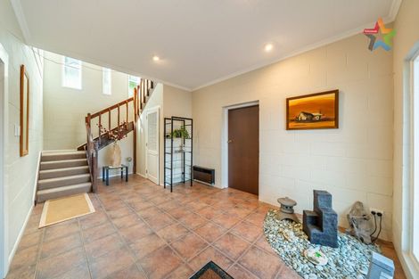 Photo of property in 18 Mimihau Grove, Wainuiomata, Lower Hutt, 5014