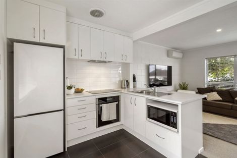 Photo of property in 1/7 Addison Drive, Glendene, Auckland, 0602